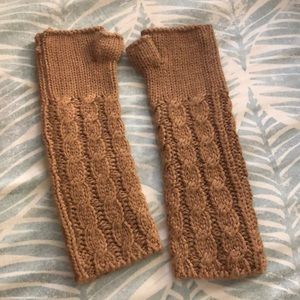 Fingerless gloves/arm warmers